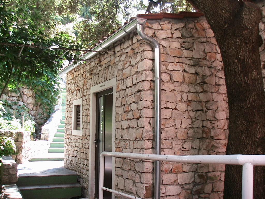 Rooms Tepli Bok Primosten Exterior photo