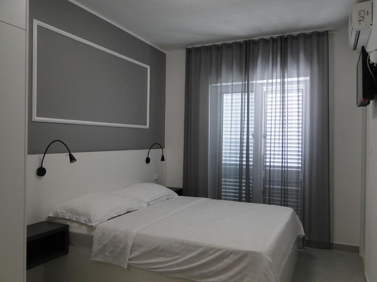 Rooms Tepli Bok Primosten Exterior photo