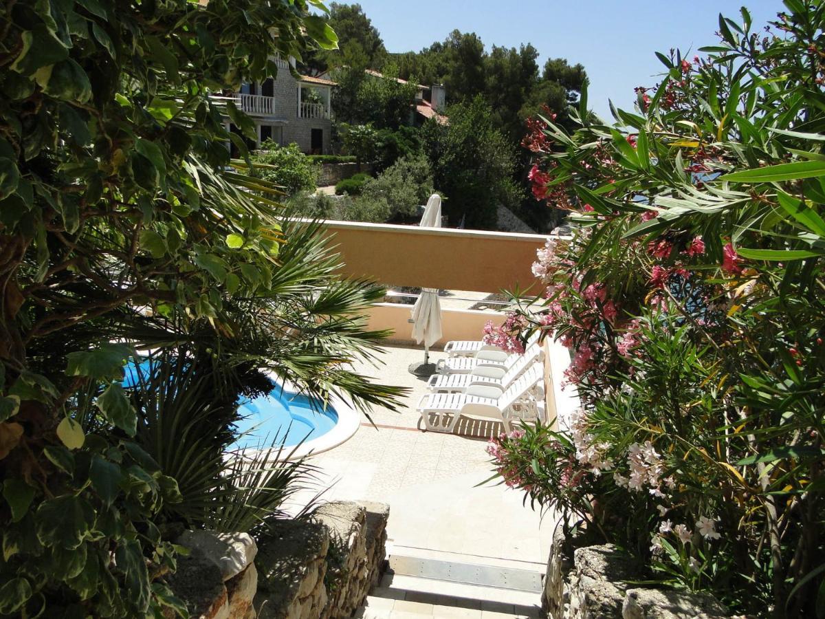 Rooms Tepli Bok Primosten Exterior photo