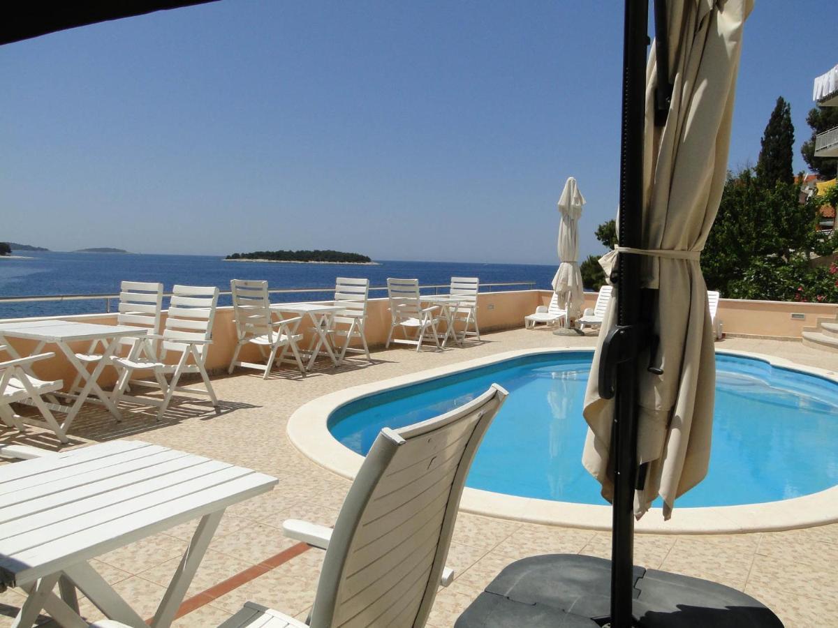 Rooms Tepli Bok Primosten Exterior photo