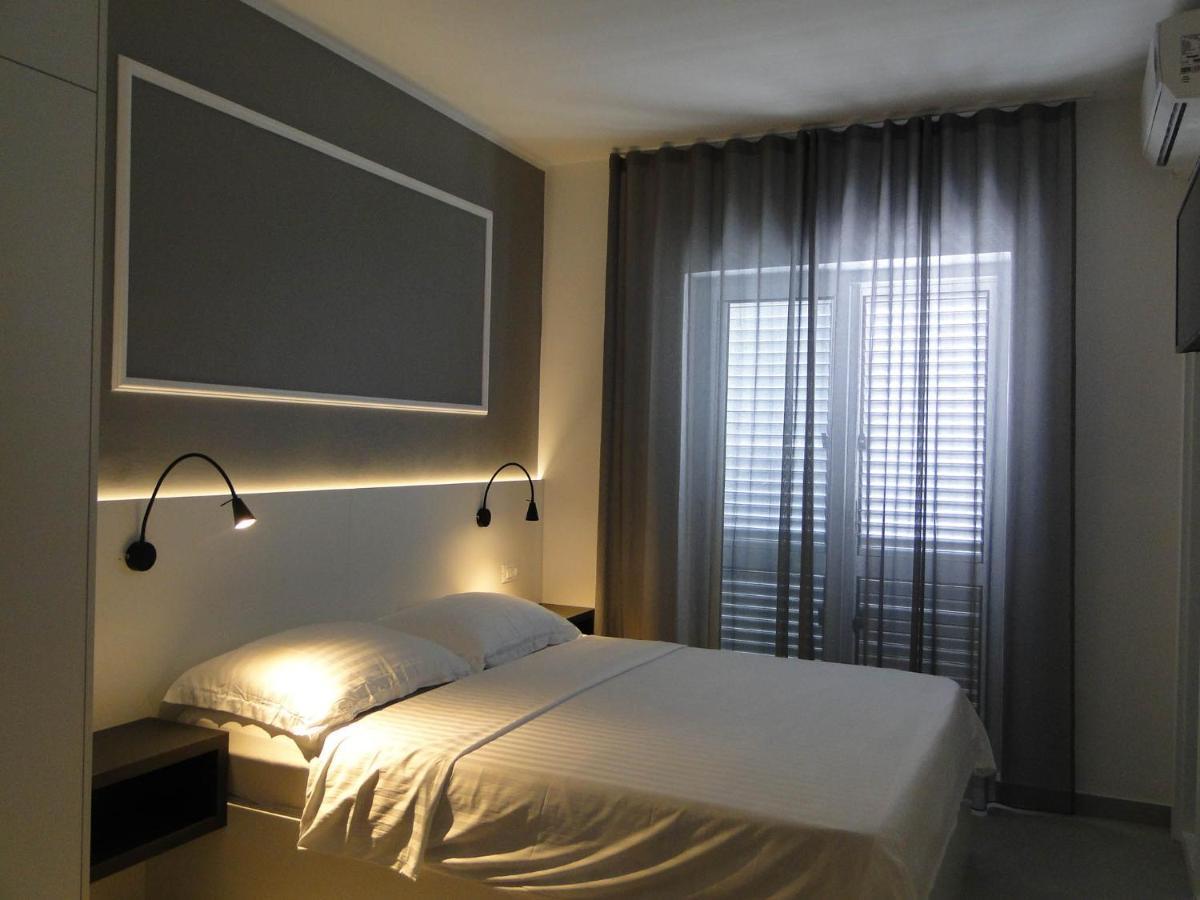 Rooms Tepli Bok Primosten Exterior photo